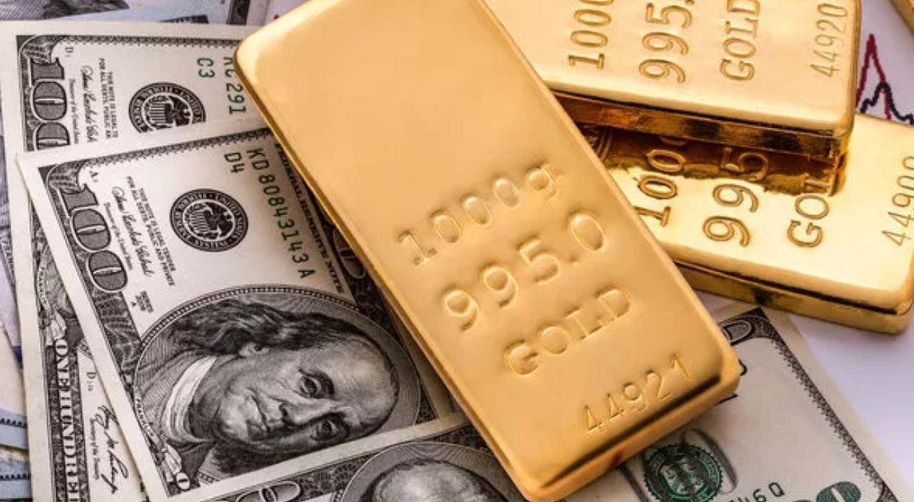 Dolar yükseldi, gram altın zirveye koşuyor! Dev bankalardan tahminler peş peşe geldi